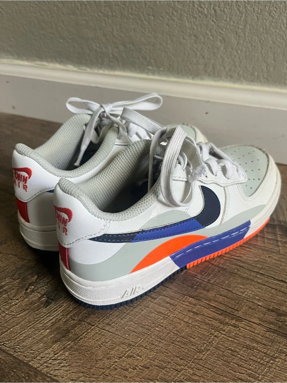 Nike Air Force 1 LV8 GS 'Upside Down boys size 1.5
